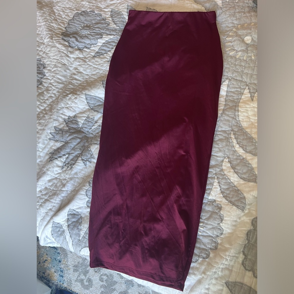 Olive Oil II Pencil Skirt - Burgundy